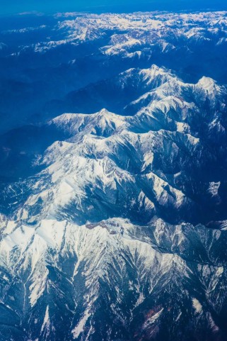 秦岭山脉：探索中国南北分界线的神秘魅力与生态宝藏