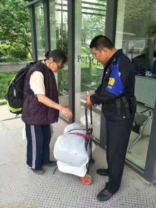 石家庄北站全攻略：轻松查询时刻表、购票与周边住宿，让出行更便捷快乐