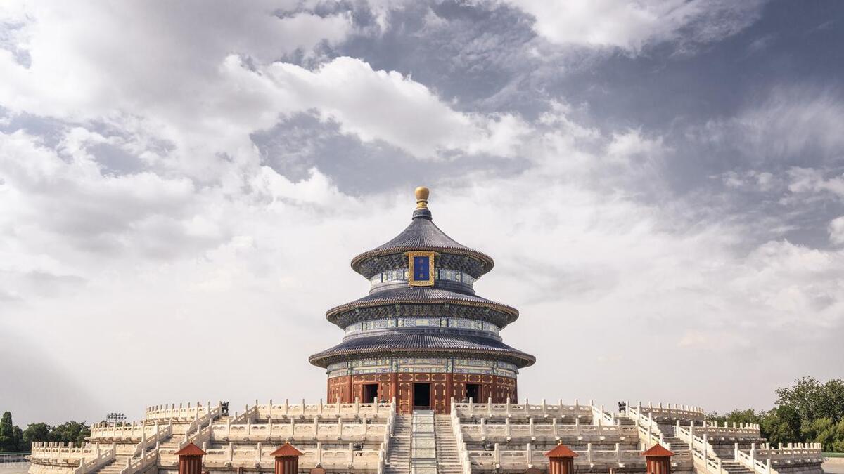 颐和园景点介绍全攻略：轻松游览皇家园林，避开拥挤路线，体验历史文化之美