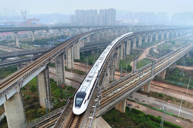 长沙南站：高铁枢纽的便捷出行与湖湘文化体验全攻略