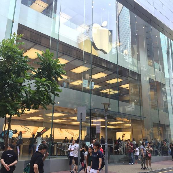 香港铜锣湾购物攻略:地理位置、商业投资与购物中心全解析 香港铜锣湾购物攻略:地理位置、商业投资与购物中心全解析