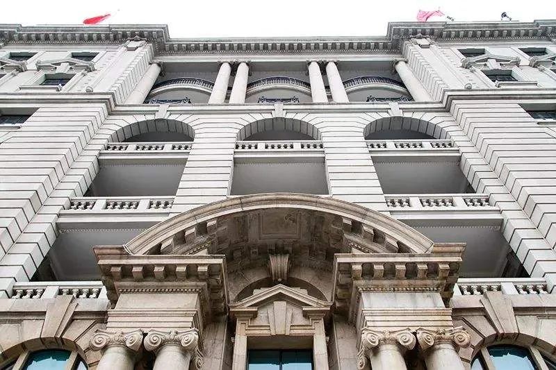 亚细亚大楼:外滩百年建筑传奇,见证历史变迁与建筑美学 亚细亚大楼:外滩百年建筑传奇,见证历史变迁与建筑美学