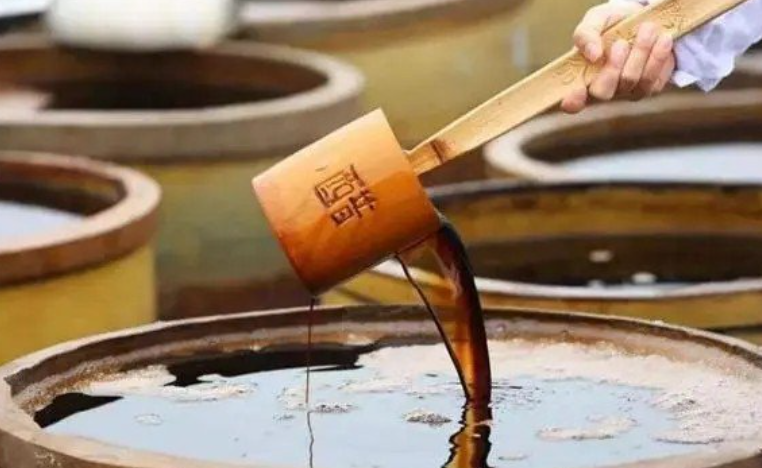 山西陈醋:揭秘三千年传统工艺,教你如何挑选正宗老陈醋,享受健康美味生活 山西陈醋:揭秘三千年传统工艺,教你如何挑选正宗老陈醋,享受健康美味生活