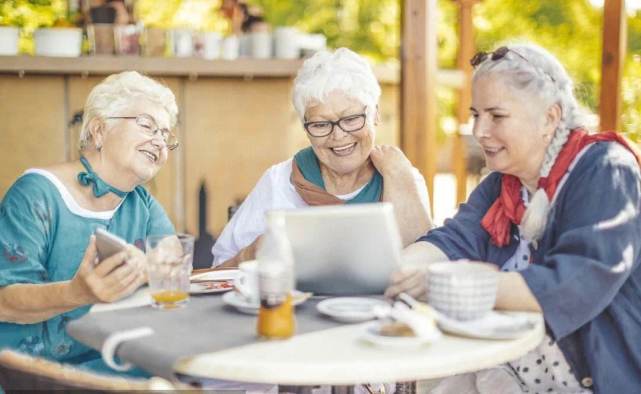 中老年时报:50岁以上读者的贴心阅读伴侣,轻松获取健康养生与实用信息 中老年时报:50岁以上读者的贴心阅读伴侣,轻松获取健康养生与实用信息