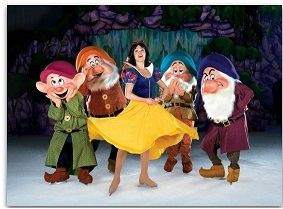 迪士尼公主如何塑造童年梦想与成长历程:从白雪公主到莫阿娜的陪伴与启发 迪士尼公主如何塑造童年梦想与成长历程:从白雪公主到莫阿娜的陪伴与启发